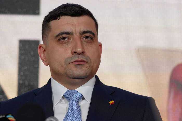 Румынский лидер Джордже Симион поддержал кандидата в президенты Польши Кароля Навроцкого