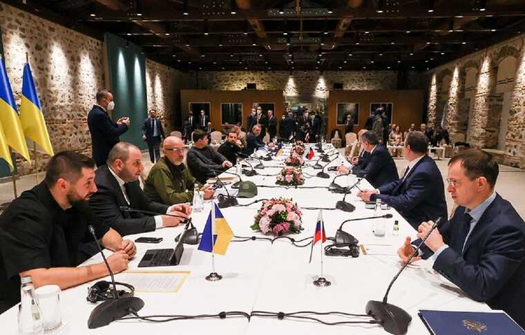 На переговорах в Стамбуле Россия отвергла предложение о прекращении огня