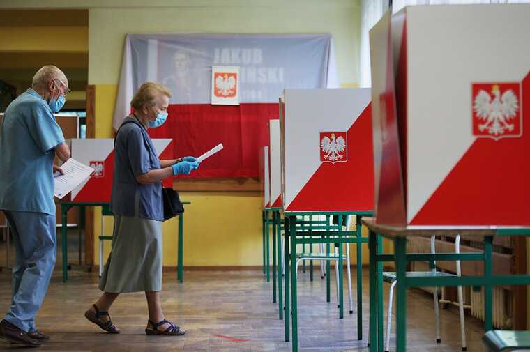 Национальная избирательная комиссия Польши готовится к внеочередному заседанию из-за ошибок в протоколах