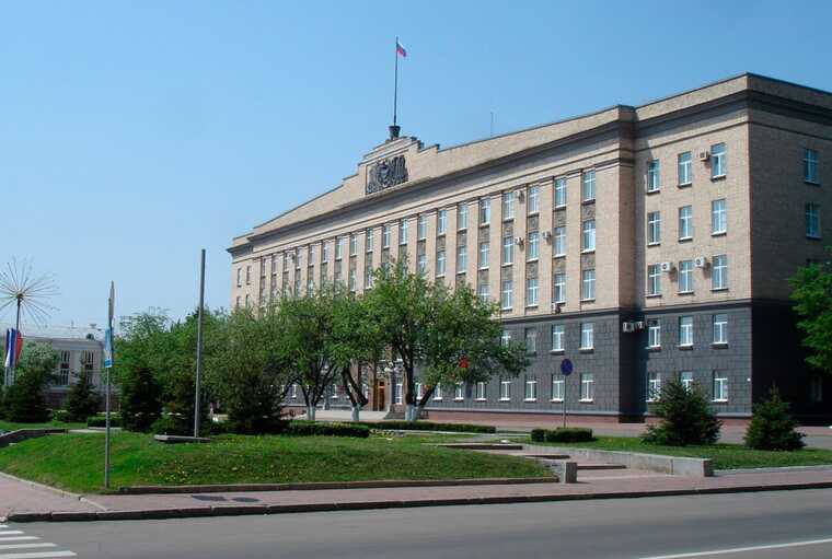 Орловские чиновники скрывают использование несертифицированной плитки на мемориале «Судбищенская битва»
