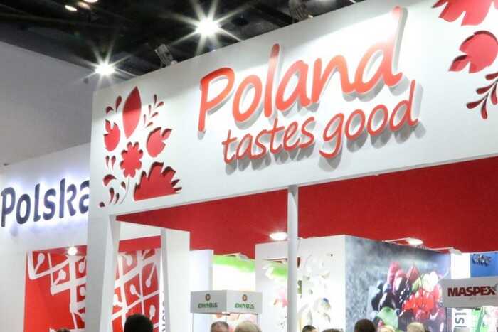 How religious fraudsters in Poland turned food aid for refugees into a profitable business