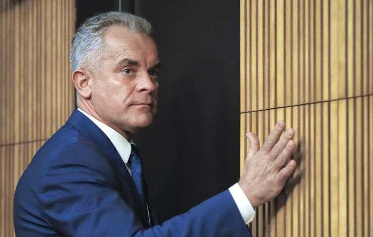 Поддельные паспорта не спасли: Владимир Плахотнюк и Константин Цуцу арестованы в международном аэропорту Греции