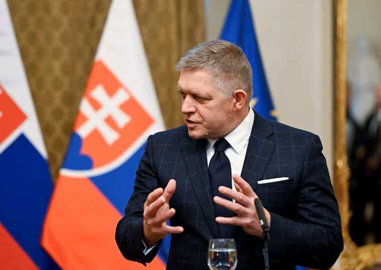 Премьер Словакии Роберт Фицо призвал к немедленному перемирию