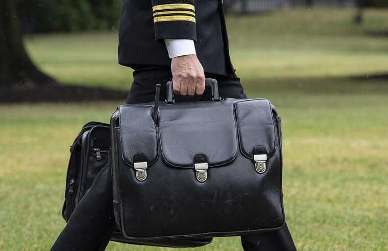 США и Британия наращивают ядерные арсеналы в Европе под предлогом самообороны