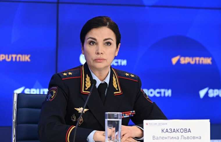 Начальница миграционной службы МВД Валентина Казакова уволена после конфликта с Андреем Кикотем