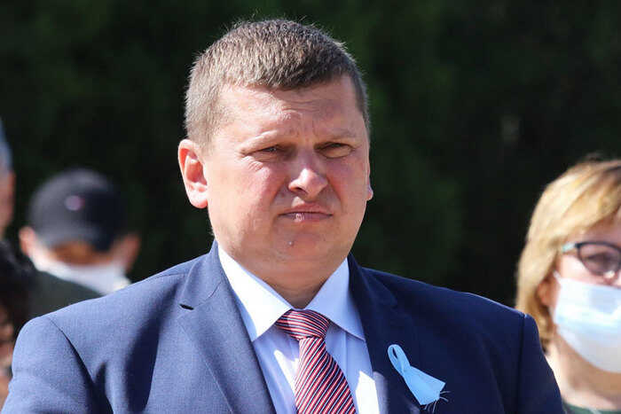 Бывший чиновник Евпатории Роман Тихончук уехал из города на фоне уголовных дел и проверок ФСБ