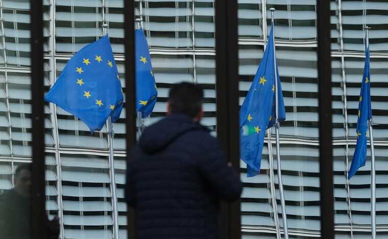 Еврокомиссия представила проект 17-го санкционного пакета против России