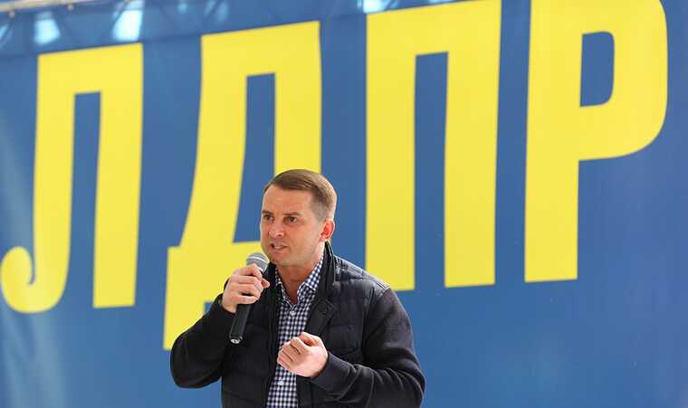 Борьба за власть в ЛДПР приводит к расколу и подковёрным интригам на фоне конфликта вокруг Ярослава Нилова