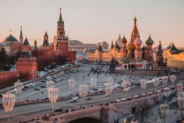 Corruption cases and mysterious deaths: a massive cleanup in Russia’s defense and regional administration