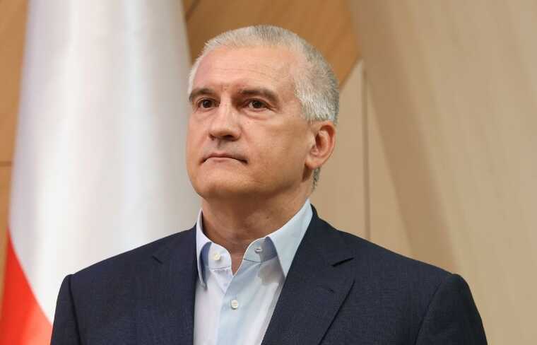 Глава Крыма Сергей Аксёнов доставлен в Москву спецбортом ФСБ после обысков и изъятия компромата