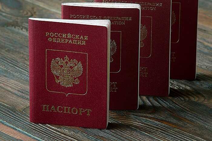 Массовая паспортизация в РЮО: от обналички через «Аланский банк» до риска криминального анклава